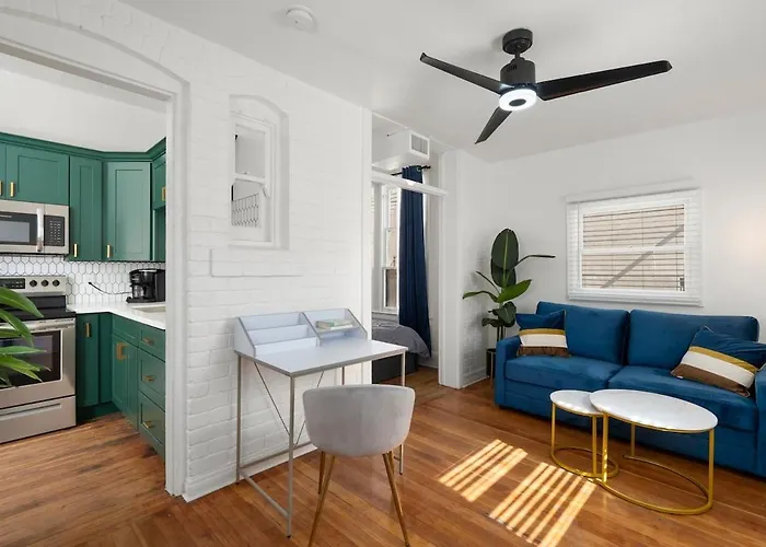 Apartment Apex Executive - 839 N 2nd Ave
