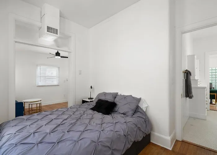 Apartment Apex Executive - 839 N 2nd Ave