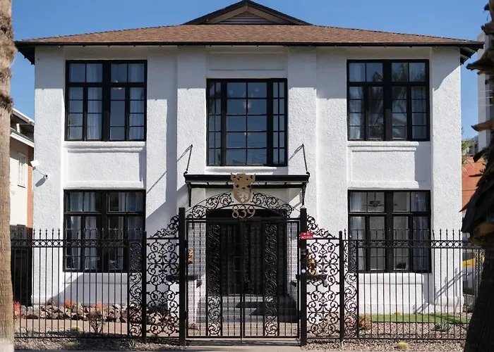 Apex Executive - 839 N 2nd Ave * Phoenix