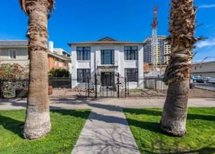 Apex Executive - 839 N 2nd Ave * Phoenix